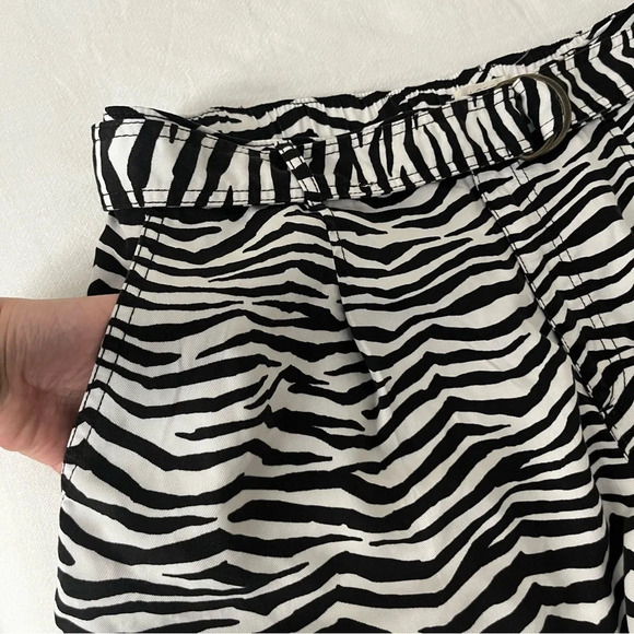 NWT LOFT Zebra Print Belted Flowy Summer Shorts - Picture 4 of 9